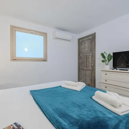 Sea View House 3 オルビア